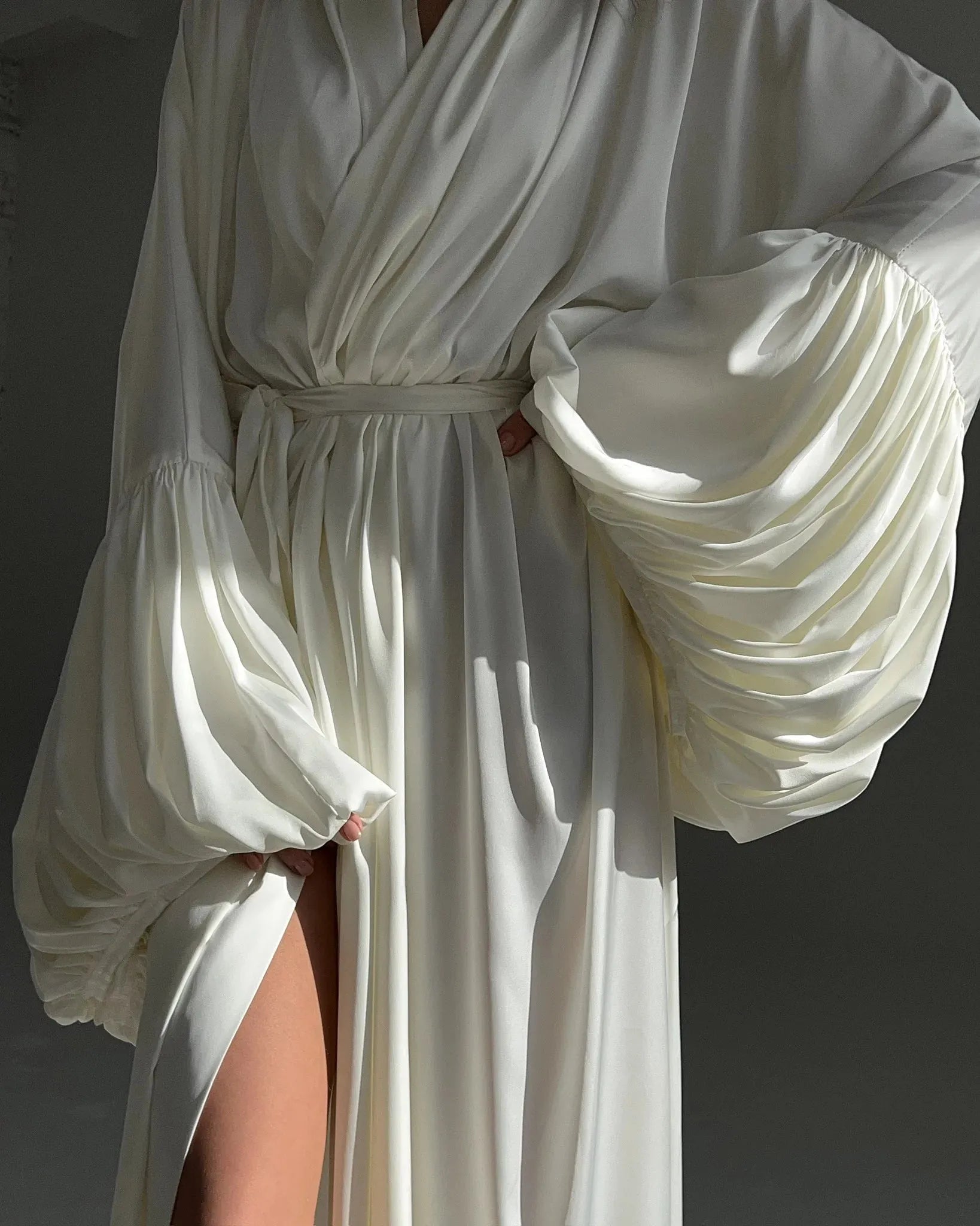 LILIANA White Silk Robe - Inna Elsie