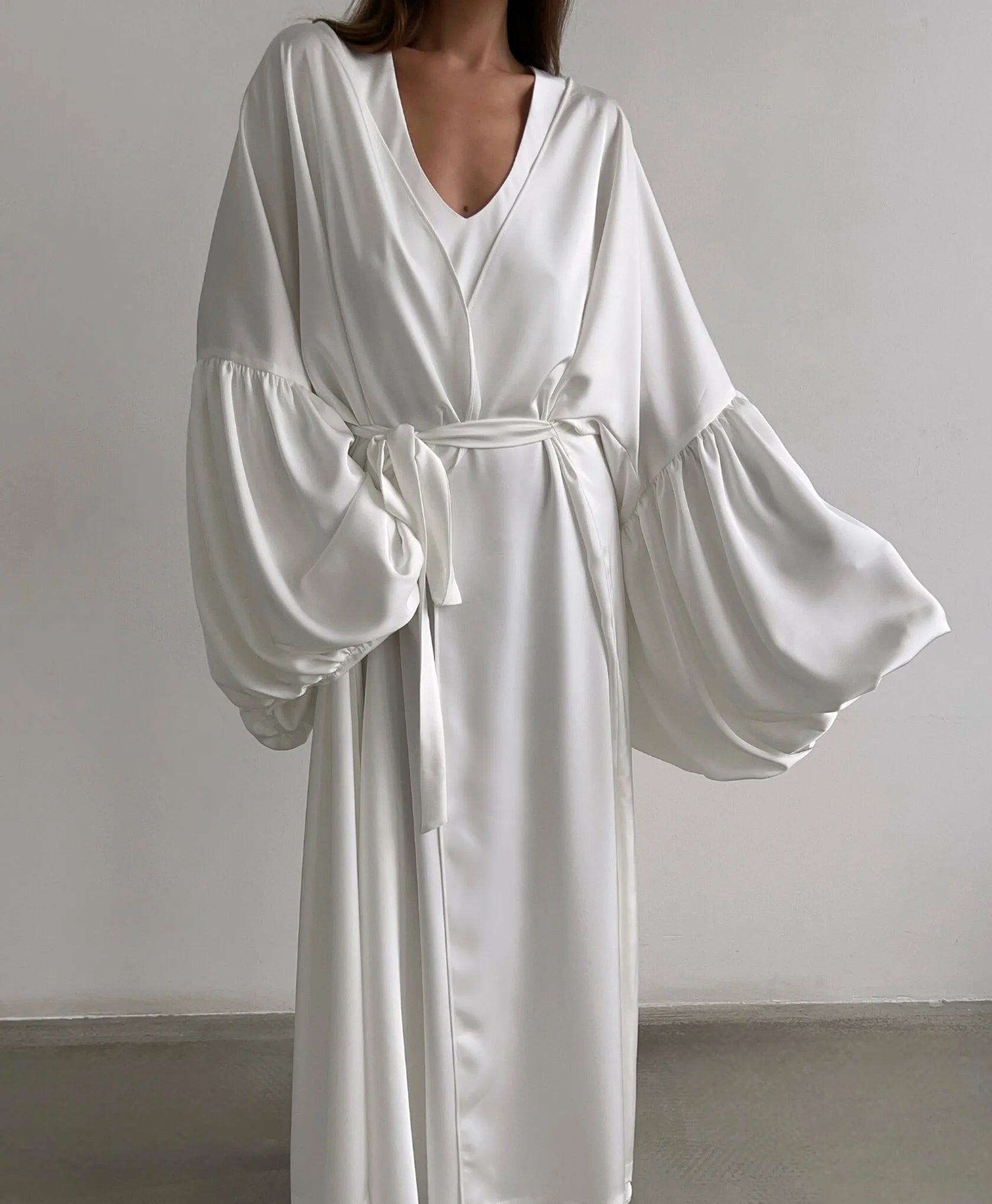 LILIANNA SILK ROBE