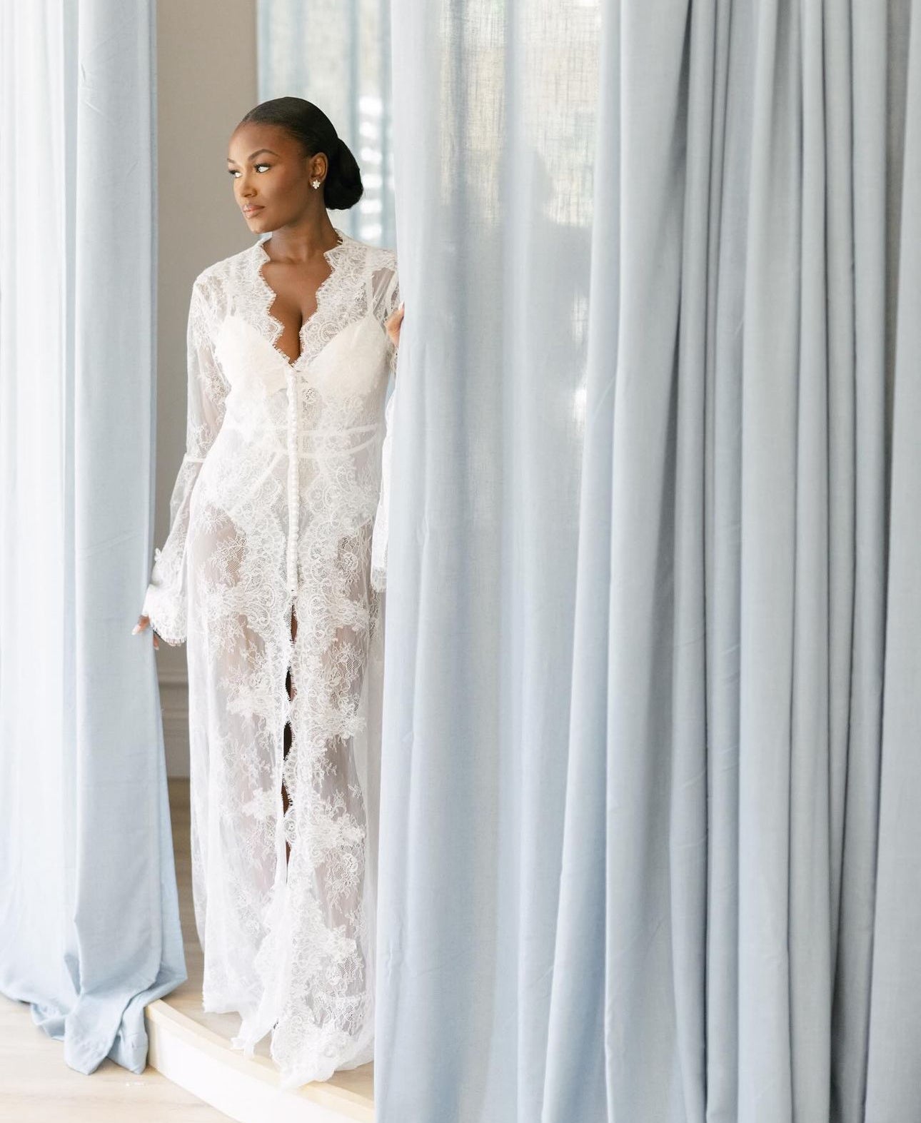 STEFANI Bridal Lace Robe