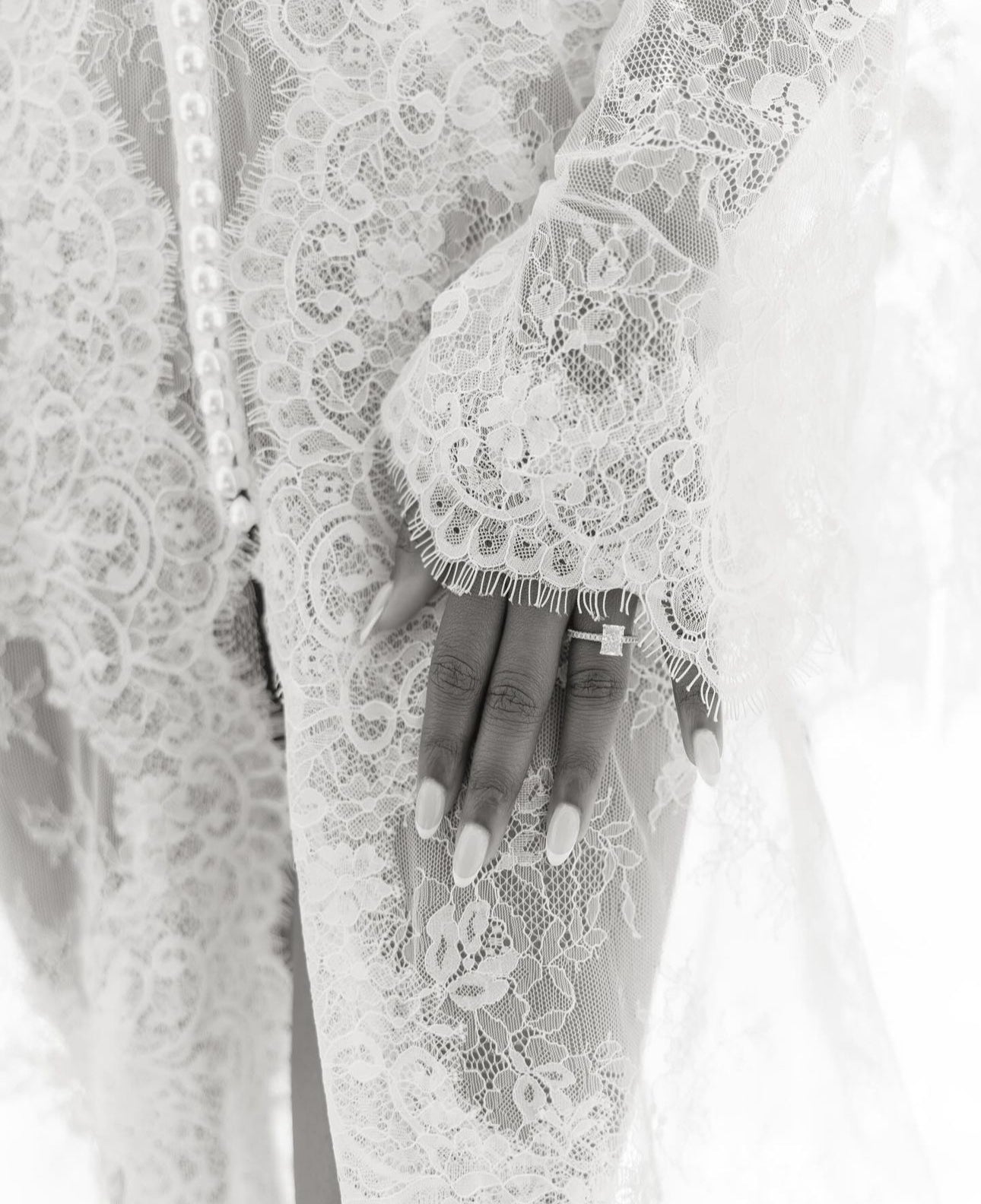 STEFANI Bridal Lace Robe