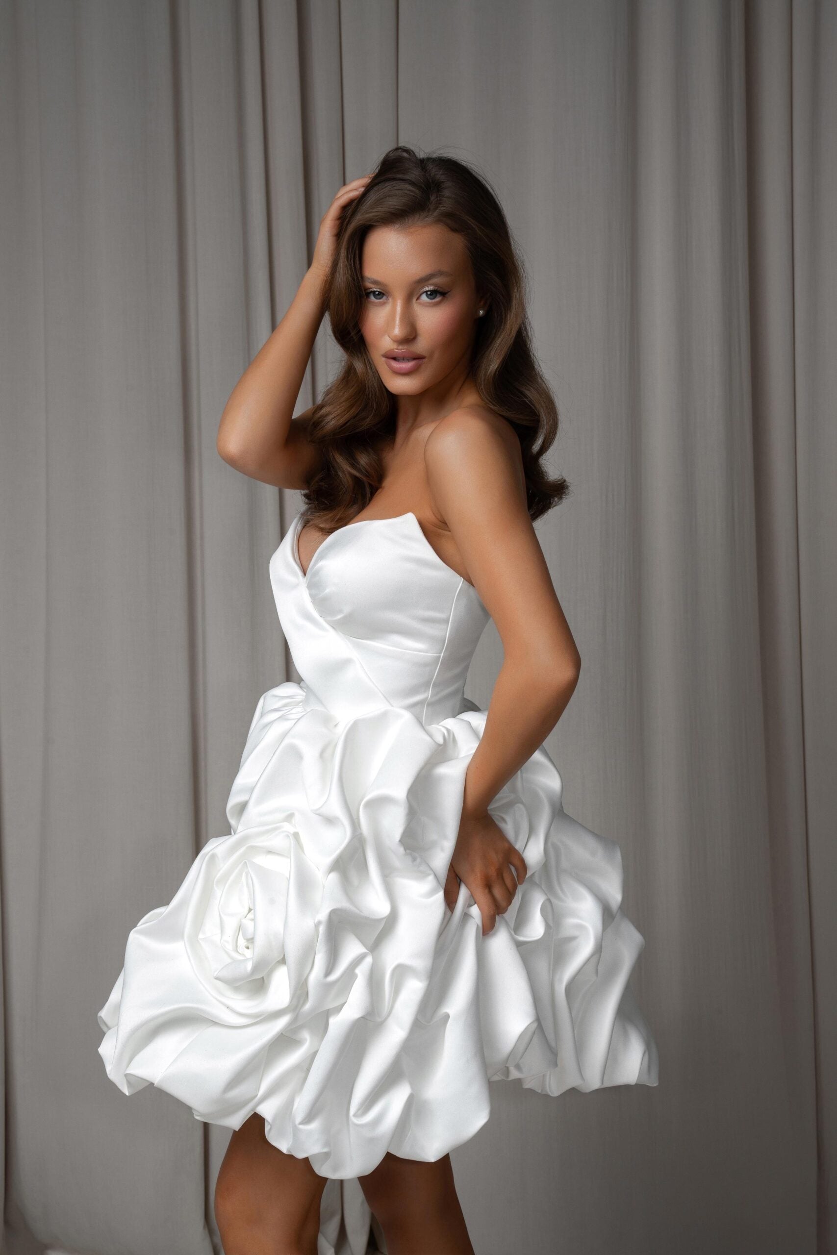 VENECIA White Short Dress