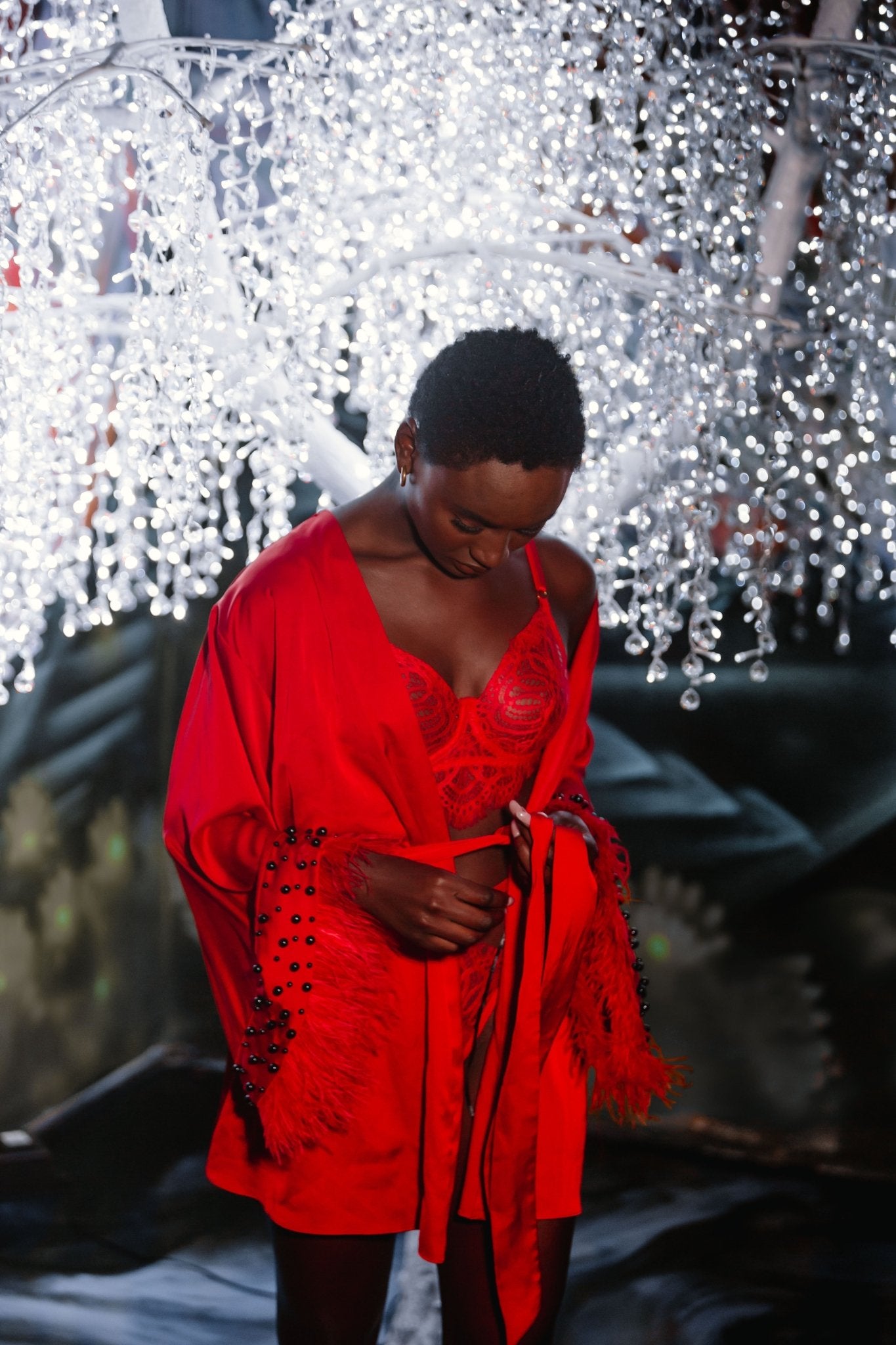 LEONA red short silk robe with feathers